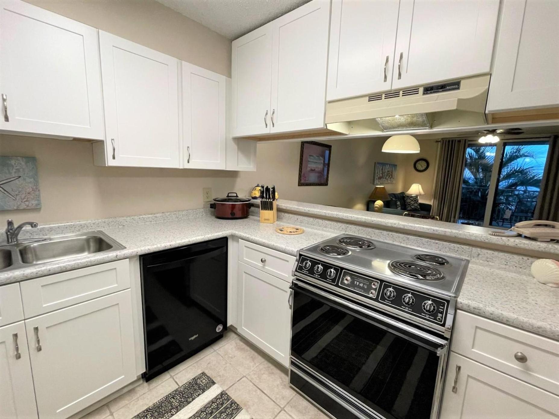 Holiday home Compass Point 103