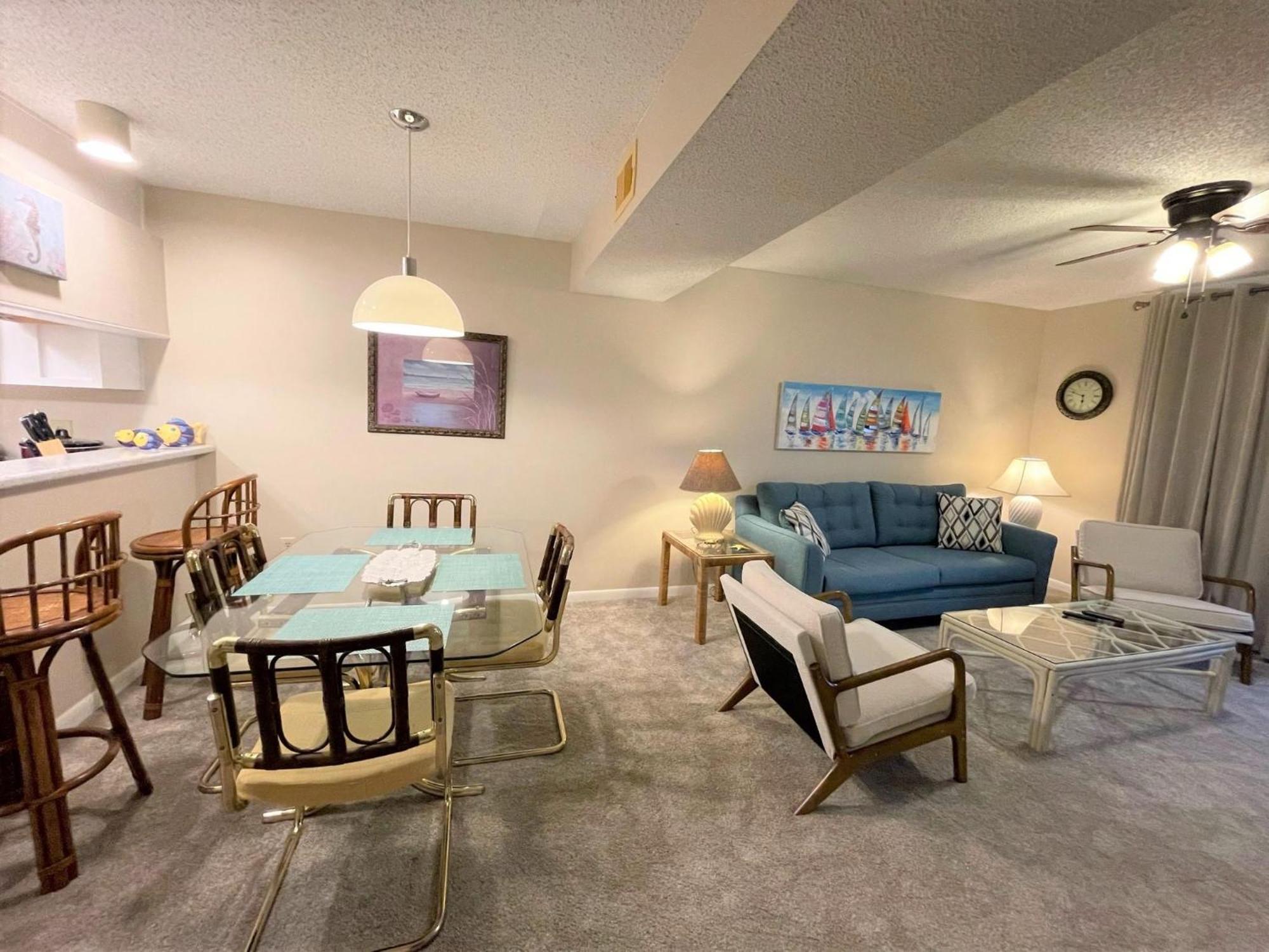Compass Point 103 Holiday home *
