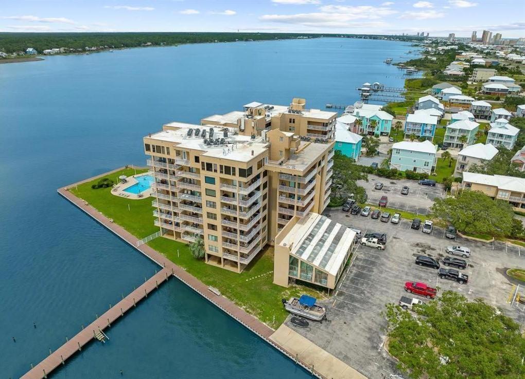 Holiday home Compass Point 103