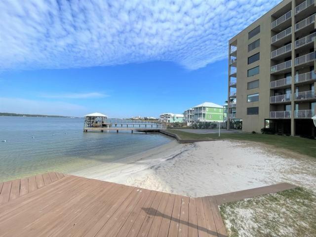 Holiday home Compass Point 103
