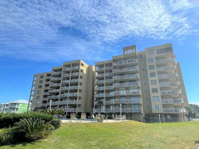 Compass Point 103