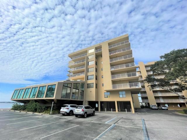 Holiday home Compass Point 103