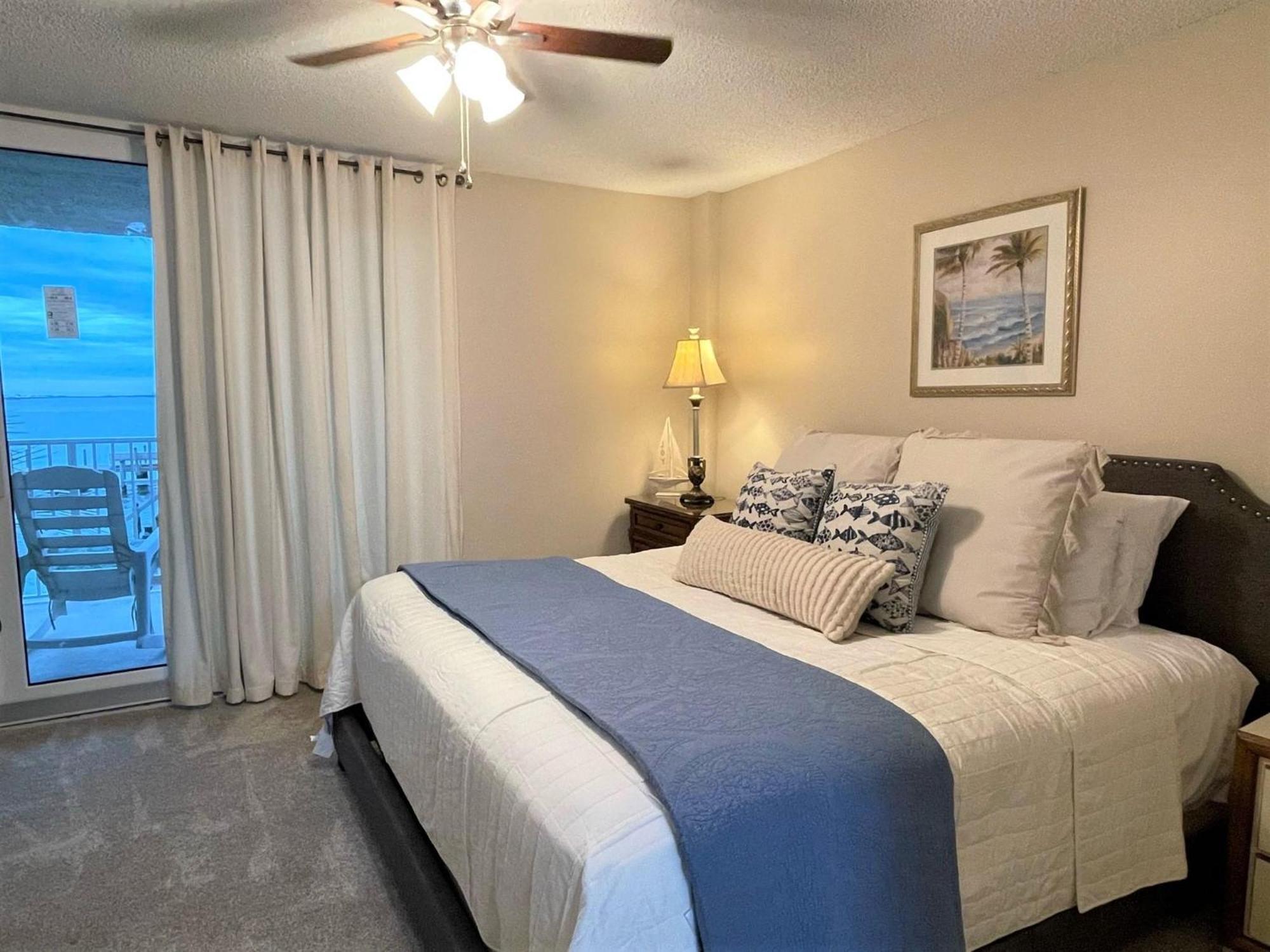 Compass Point 103 *
